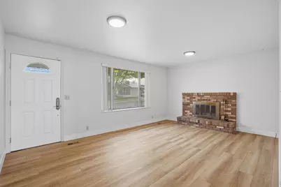 5006 W Niagara Cir S, Salt Lake City, UT 84118 - Photo 3
