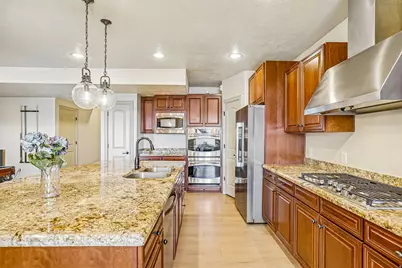 2184 E Eagle Crest Dr, Draper, UT 84020 - Photo 45
