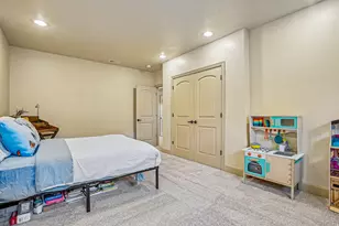 2184 E Eagle Crest Dr, Draper, UT 84020 - Photo 51