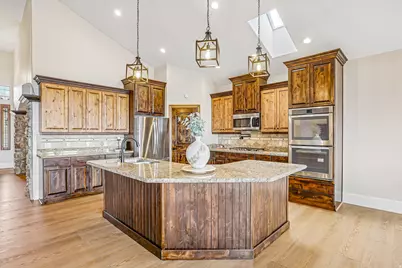 2184 E Eagle Crest Dr, Draper, UT 84020 - Photo 13