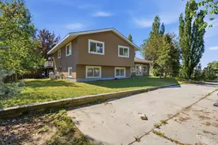 10754 S 1225 E, Sandy, UT 84094 - Photo 1