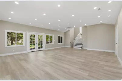 10754 S 1225 E, Sandy, UT 84094 - Photo 5