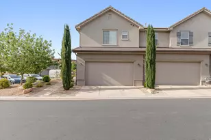 1899 E Fiesta Ln, Washington, UT 84780 - Photo 35