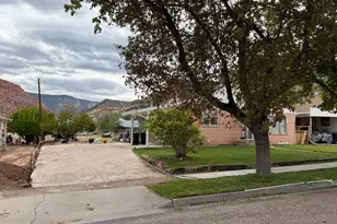 299 S 300 E, Cedar City, UT 84720 - Photo 3