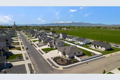 437 N 770 W, Smithfield, UT 84335 - Photo 5