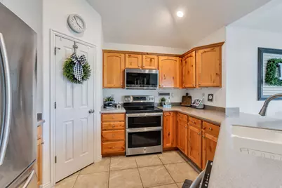 1602 Renaissance Way, Springville, UT 84663 - Photo 9