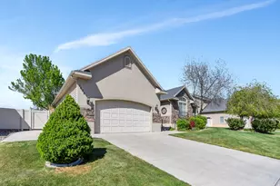 1602 W Renaissance Way, Springville, UT 84663 - Photo 1