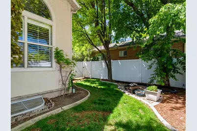 1319 E Old Maple Ct, Murray, UT 84117 - Photo 25