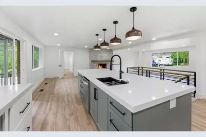 871 N Bonita Way E, Centerville, UT 84014 - Photo 1