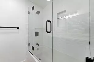 871 N Bonita Way E, Centerville, UT 84014 - Photo 19