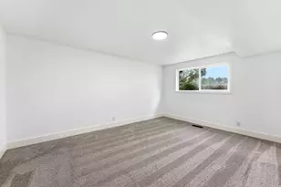 871 N Bonita Way E, Centerville, UT 84014 - Photo 17