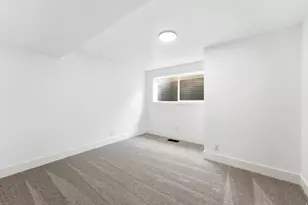 871 N Bonita Way E, Centerville, UT 84014 - Photo 29