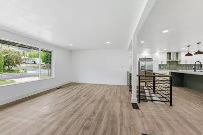 871 N Bonita Way E #19, Centerville, UT 84014 - Photo 11
