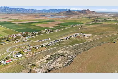 9317 N Sunset Dr, Thatcher, UT 84337 - Photo 3