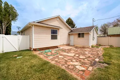 552 E 300 N, Roosevelt, UT 84066 - Photo 11