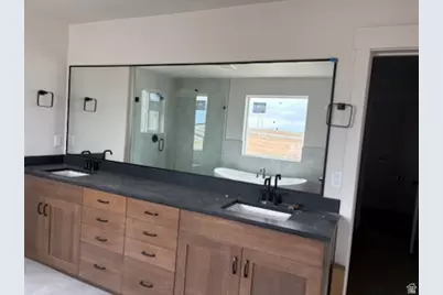 8569 S Maple Water Dr W #205, West Jordan, UT 84081 - Photo 9