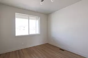 8569 S Maple Water Dr W, West Jordan, UT 84081 - Photo 9