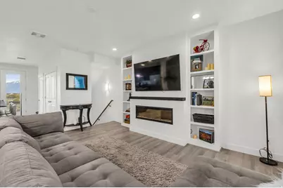 10284 S Phoebe Ln, South Jordan, UT 84009 - Photo 7