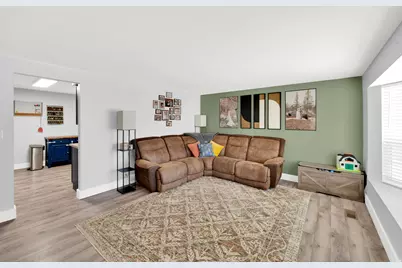 401 N Lakeview Ave E, Tooele, UT 84074 - Photo 3
