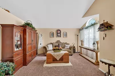6621 S 1540 E, Uintah, UT 84405 - Photo 9