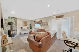 6621 S 1540 E, Uintah, UT 84405 - Photo 13