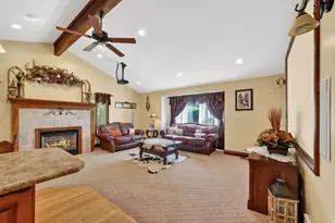 6621 S 1540 E, Uintah, UT 84405 - Photo 7