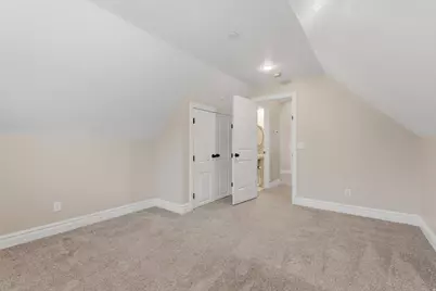 2894 S Fox Pointe Dr W, Saratoga Springs, UT 84045 - Photo 27