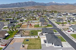2228 E Grenada Ln, Eagle Mountain, UT 84005 - Photo 43