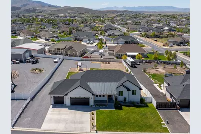 2228 E Grenada Ln, Eagle Mountain, UT 84005 - Photo 41