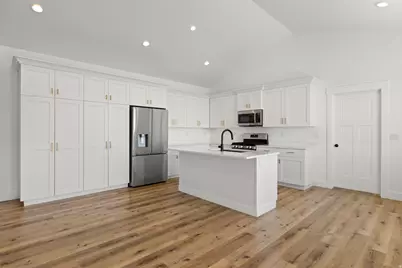 2228 E Grenada Ln, Eagle Mountain, UT 84005 - Photo 17