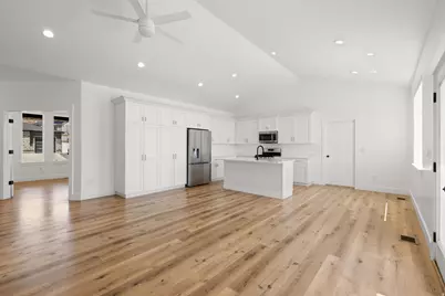 2228 E Grenada Ln, Eagle Mountain, UT 84005 - Photo 15