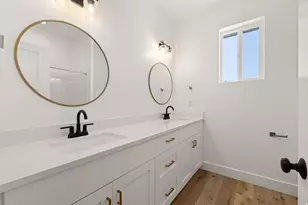 2228 E Grenada Ln, Eagle Mountain, UT 84005 - Photo 23