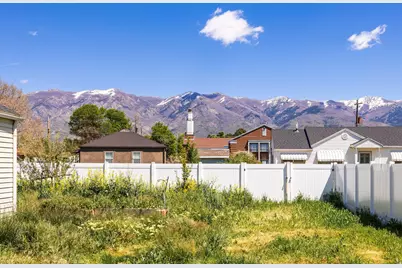 307 S Park St W, Layton, UT 84041 - Photo 19