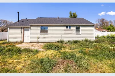307 S Park St W, Layton, UT 84041 - Photo 21