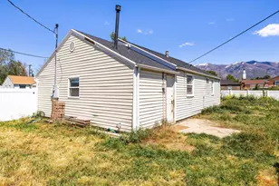 307 S Park St W, Layton, UT 84041 - Photo 23