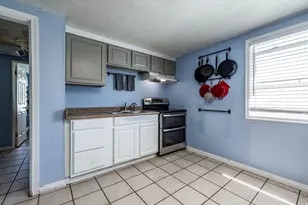 307 S Park St W, Layton, UT 84041 - Photo 7