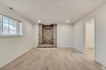 909 W 1800 S, Woods Cross, UT 84087 - Photo 17