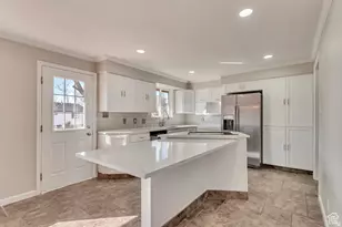 909 W 1800 S, Woods Cross, UT 84087 - Photo 5