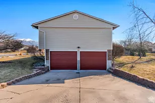 909 W 1800 S, Woods Cross, UT 84087 - Photo 21