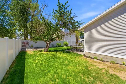 11058 S Sandy Creek Dr. Dr E, Sandy, UT 84094 - Photo 35