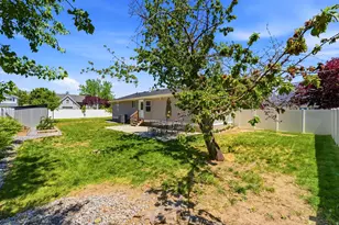11058 S Sandy Creek Dr Dr E, Sandy, UT 84094 - Photo 37