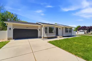 11058 S Sandy Creek Dr Dr E, Sandy, UT 84094 - Photo 3