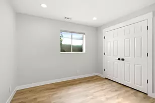 11058 S Sandy Creek Dr Dr E, Sandy, UT 84094 - Photo 23