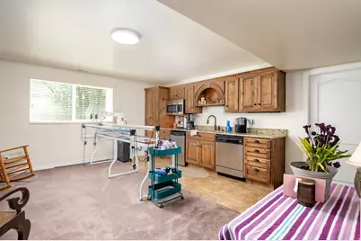 652 S Clearwater Falls Dr, Layton, UT 84041 - Photo 15
