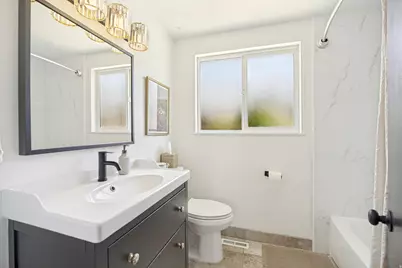 7067 S 2155 E, Cottonwood Heights, UT 84121 - Photo 17