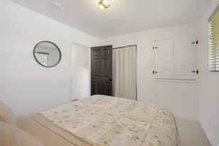 7067 S 2155 E, Cottonwood Heights, UT 84121 - Photo 13