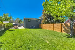 7067 S 2155 E, Cottonwood Heights, UT 84121 - Photo 27