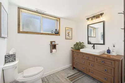 7067 S 2155 E, Cottonwood Heights, UT 84121 - Photo 23