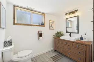 7067 S 2155 E, Cottonwood Heights, UT 84121 - Photo 23