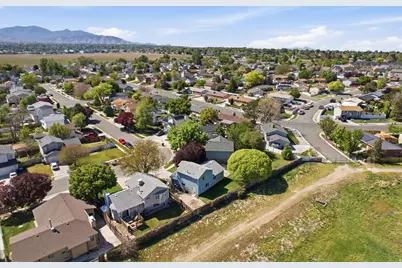 6449 S 4015 W, Taylorsville, UT 84129 - Photo 39